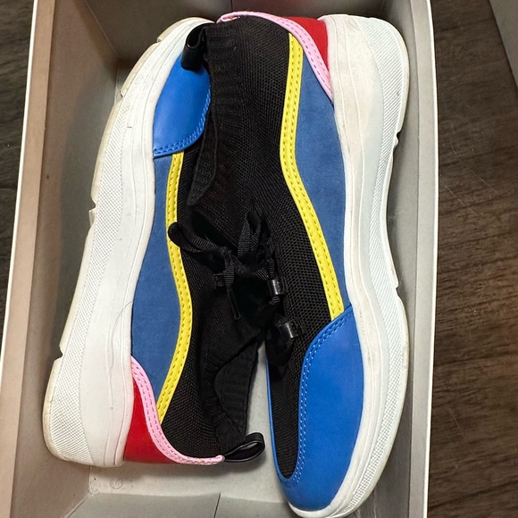 Chunky lace up slip on sneaker! Worn once! Vibrant colors and comfort! Like new! - Picture 3 of 8